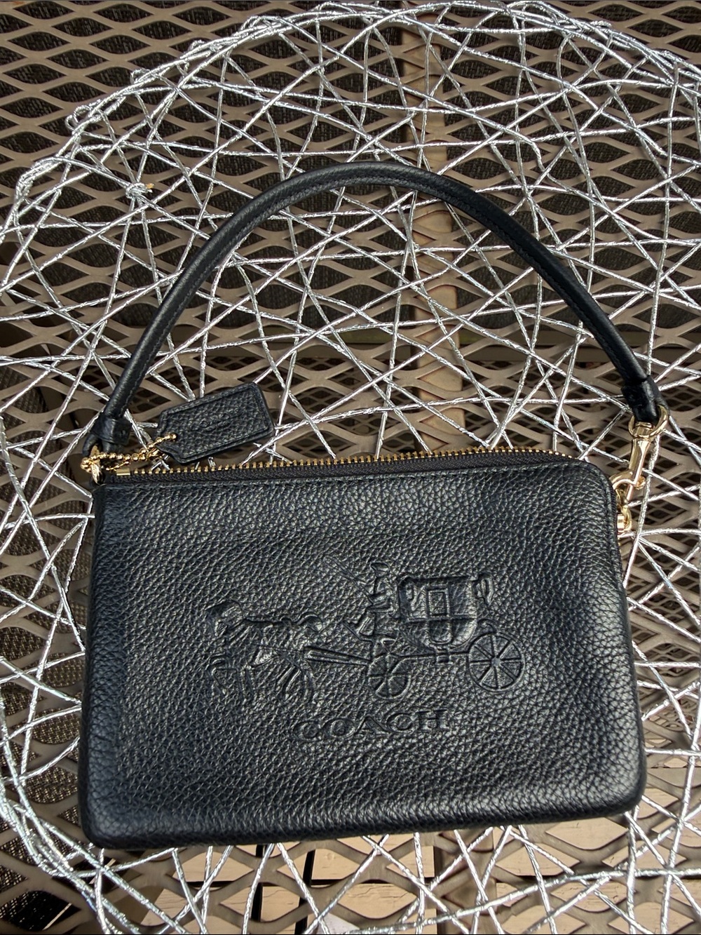 NWOT Coach Black Pebbled Leather Wristlet with Embossed Horse & Carriage